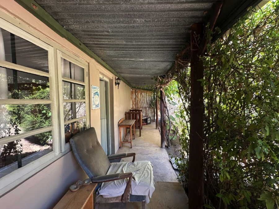 8 Bedroom Property for Sale in Barrydale Western Cape